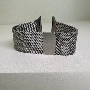 Apple Watch Band - Milanese Loop (40mm) - Stainless Steel.